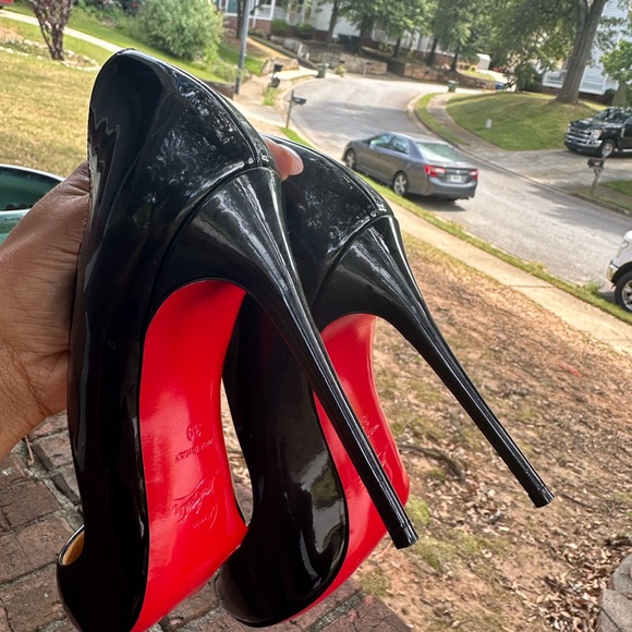 Christian Louboutin size 9 / 39 - Picture 2 of 9